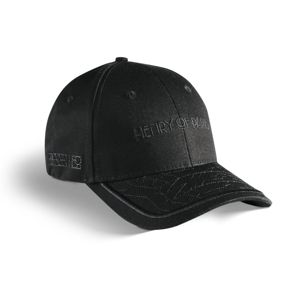 Le Statement black cap Henry of Paris